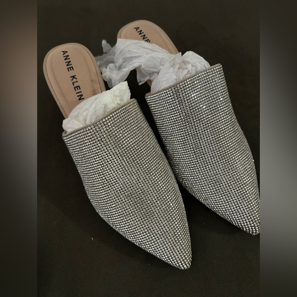 Anne Klein Shiny Silver Mules Formal Women’s Size 7.5 NWT